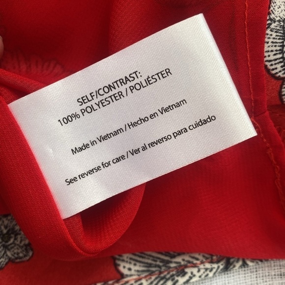 Peace and Pearls NWT red floral tank top. - Picture 8 of 11